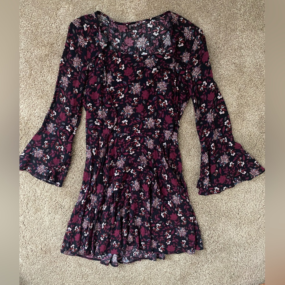 Floral print dress with bell sleeves